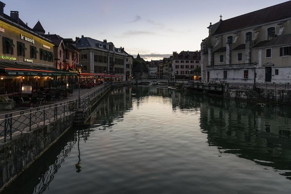 Greet Hotel Annecy Cran-Gevrier Экстерьер фото